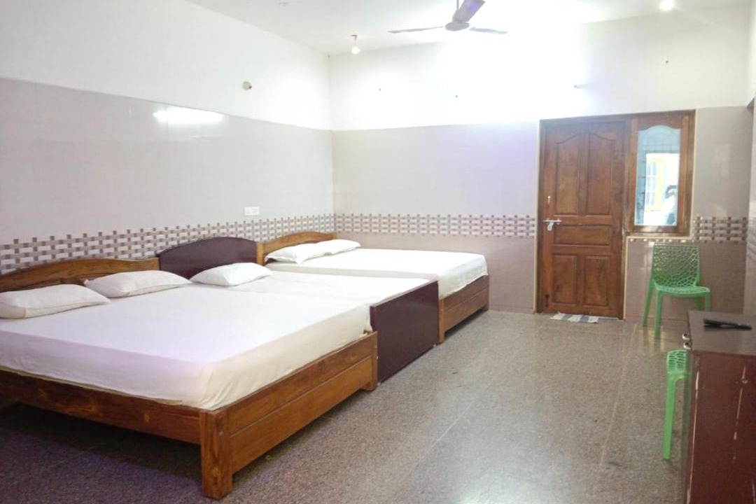 Photo of Bedroom in Courtallam