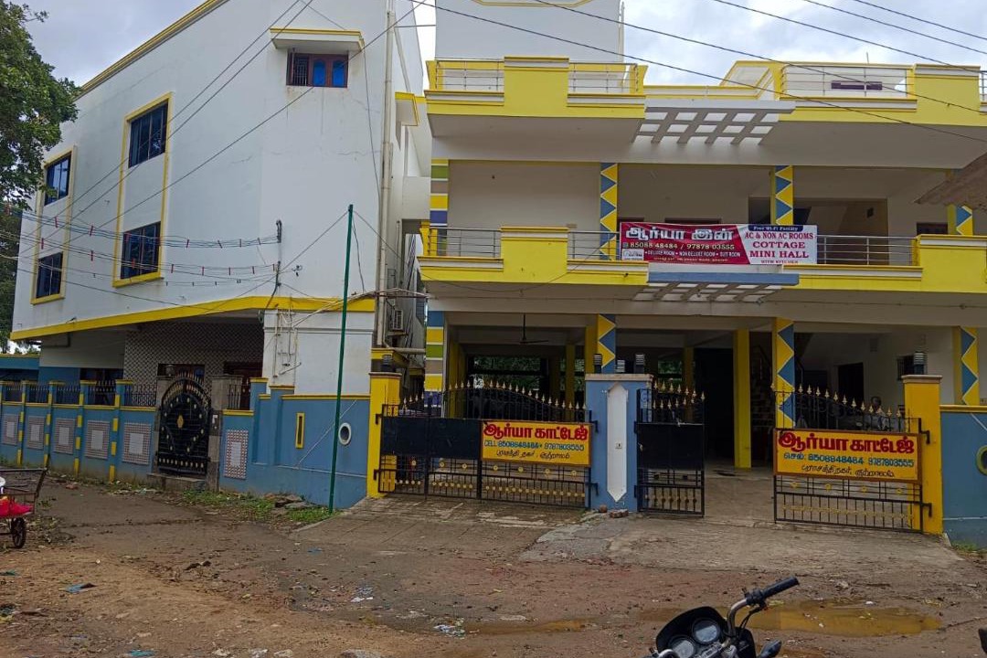 Photo of Buildings in Courtallam