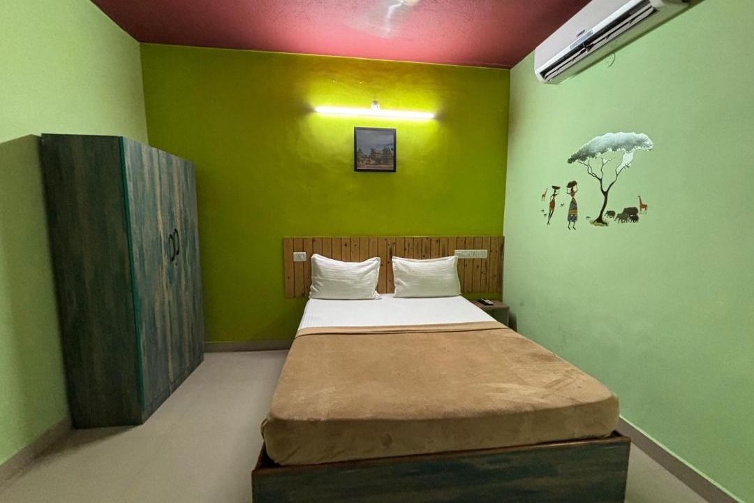 Photo of Bedroom in Mahabalipuram Beach