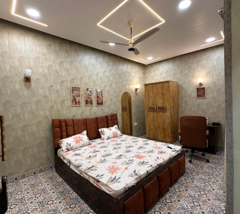 Photo of Bedroom in Alambagh