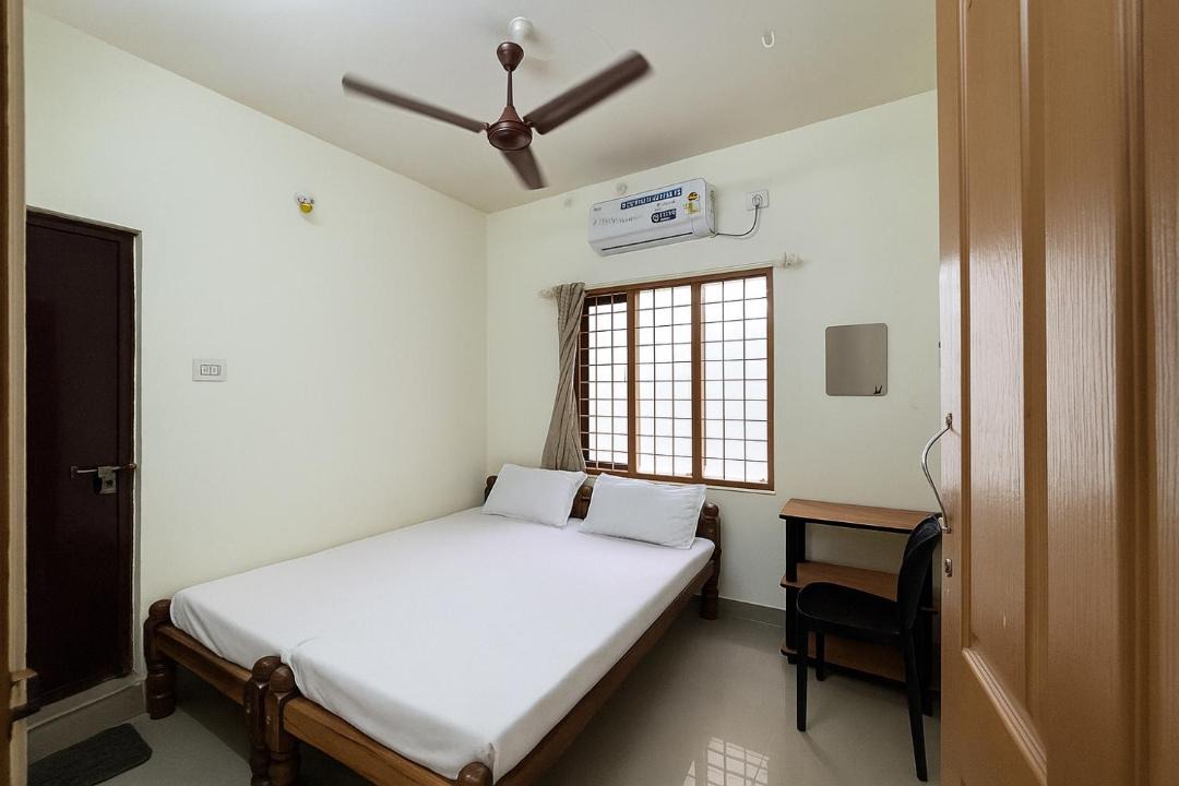 Photo of Bedroom in Alappuzha