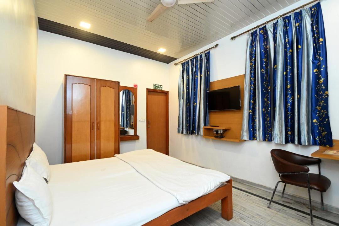 Photo of Bedroom in Sindhi Camp
