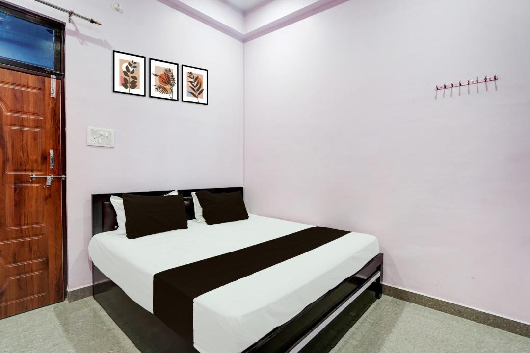 Photo of Bedroom in Phulpur