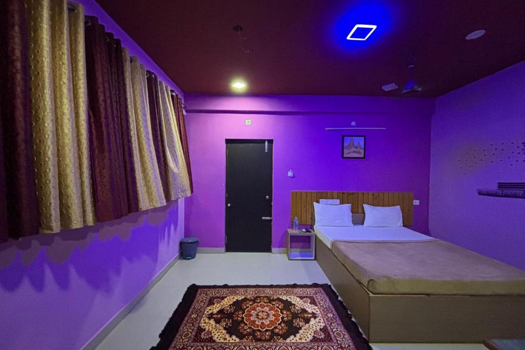 Photo of Bedroom in Mahabalipuram Beach