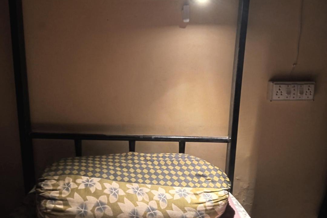 Photo of Bedroom in Alambagh