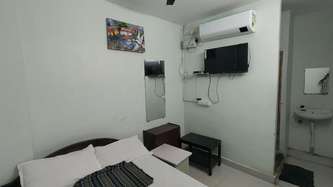 Photo of Bedroom in Srungavarapukota