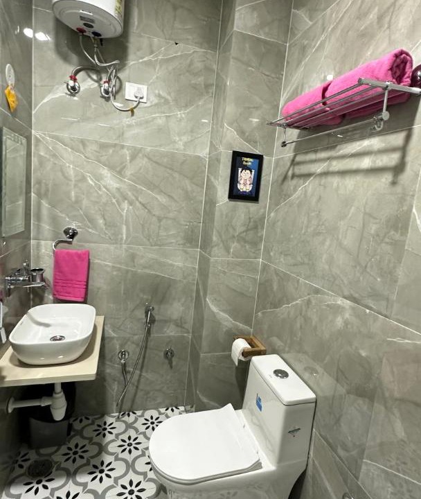 Photo of Bathroom in C-Scheme