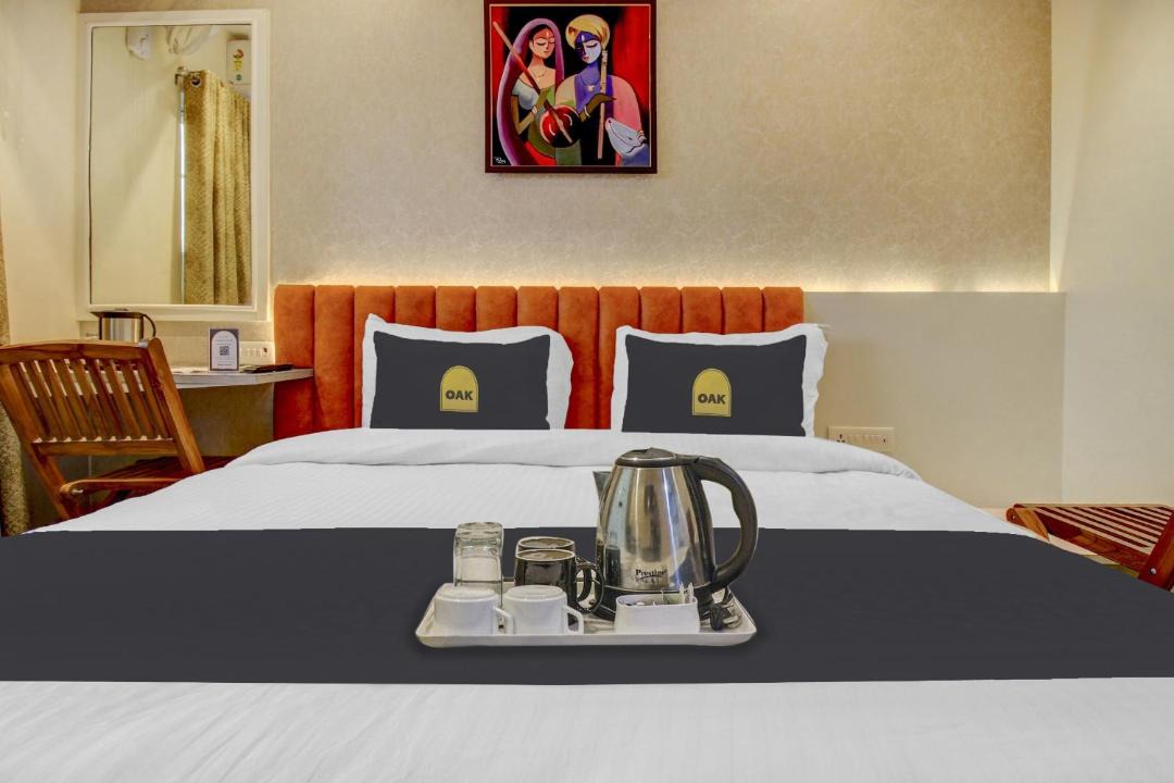 Photo of Bedroom in Alambagh