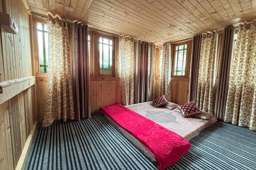 Photo of Bedroom in Kharsali