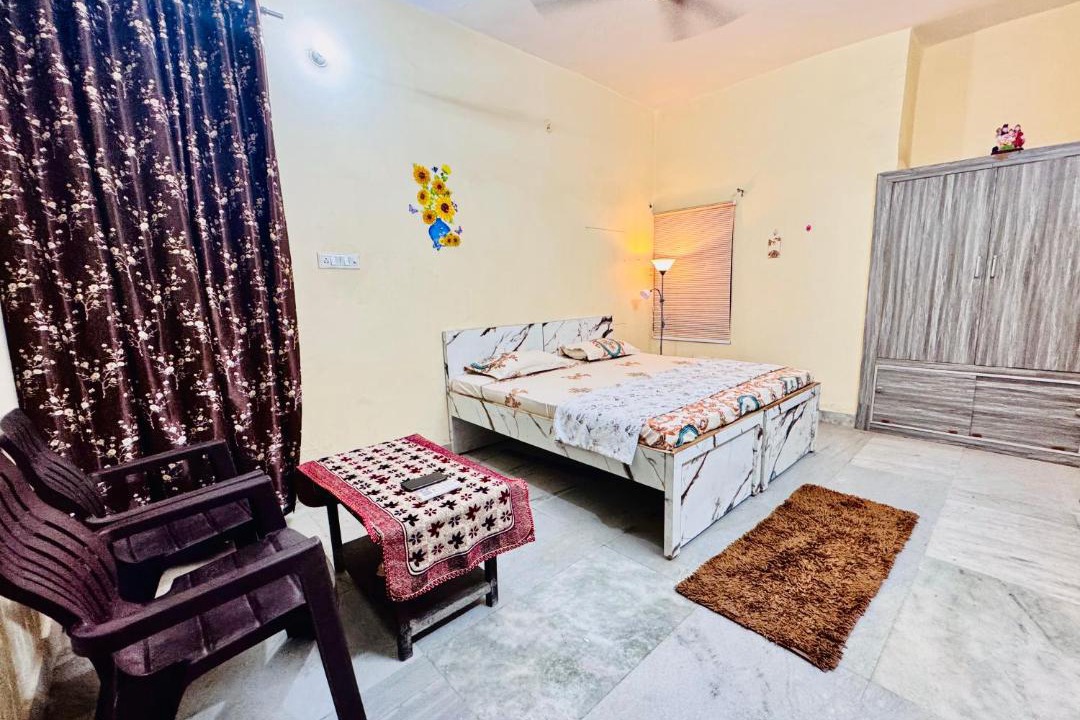 Photo of Bedroom in Kalyanpur