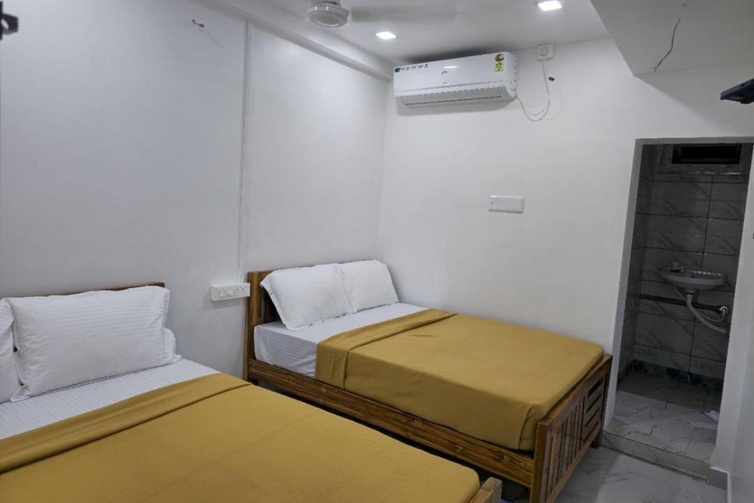 Photo of Bedroom in Tiruchendur