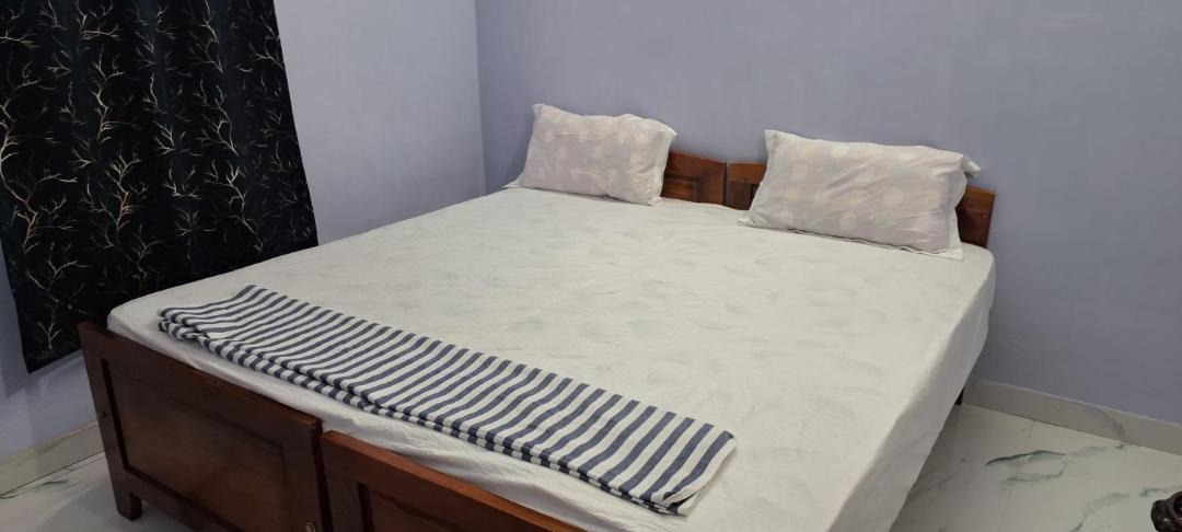 Photo of Bedroom in Tiruchendur