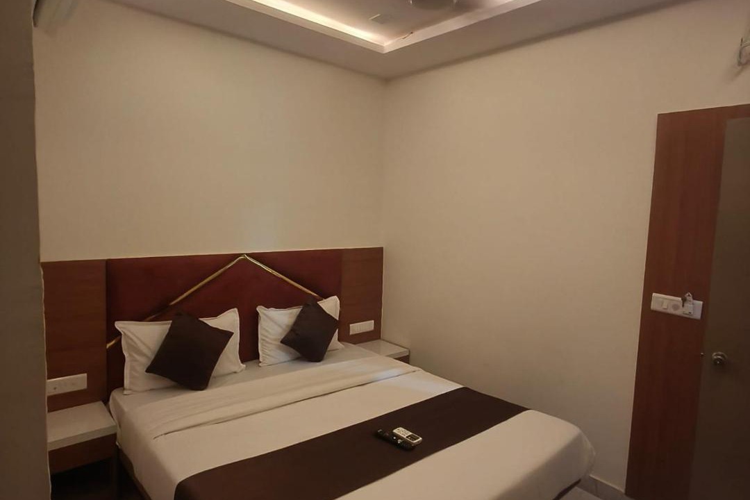 Photo of Bedroom in Bhat