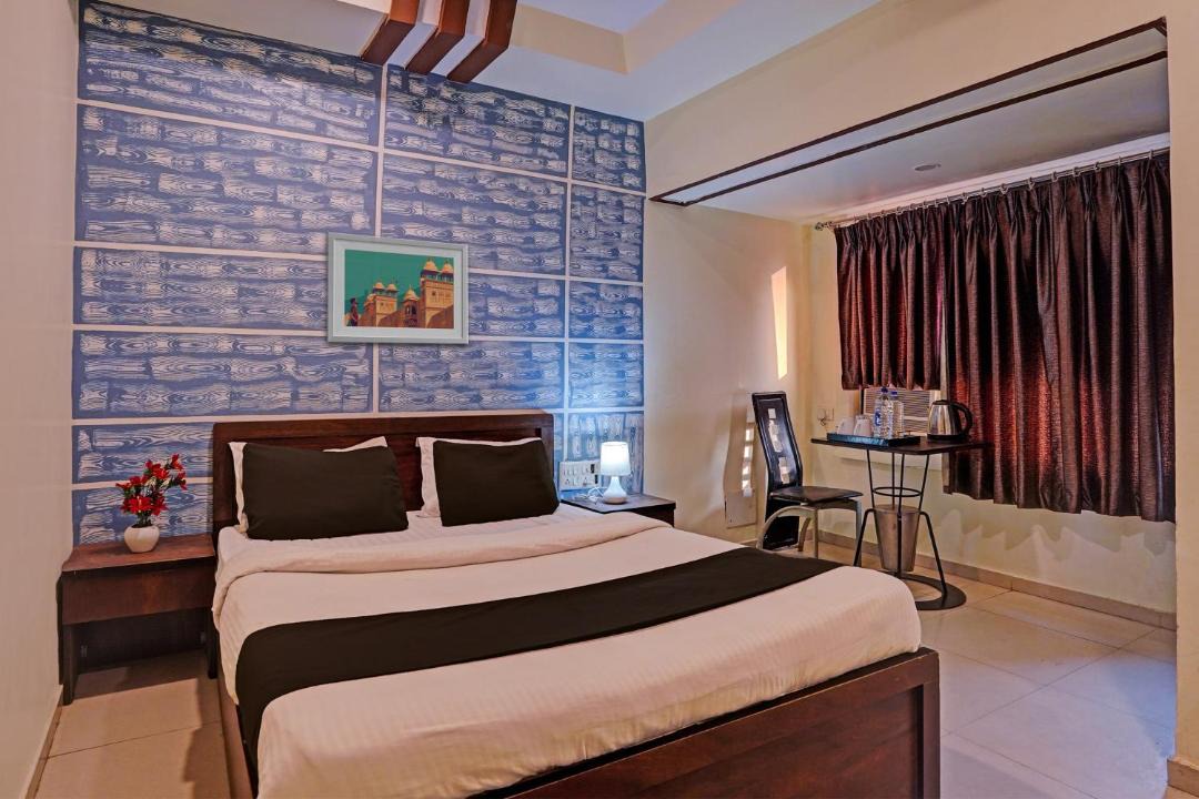 Photo of Bedroom in Ahmedabad City Centre