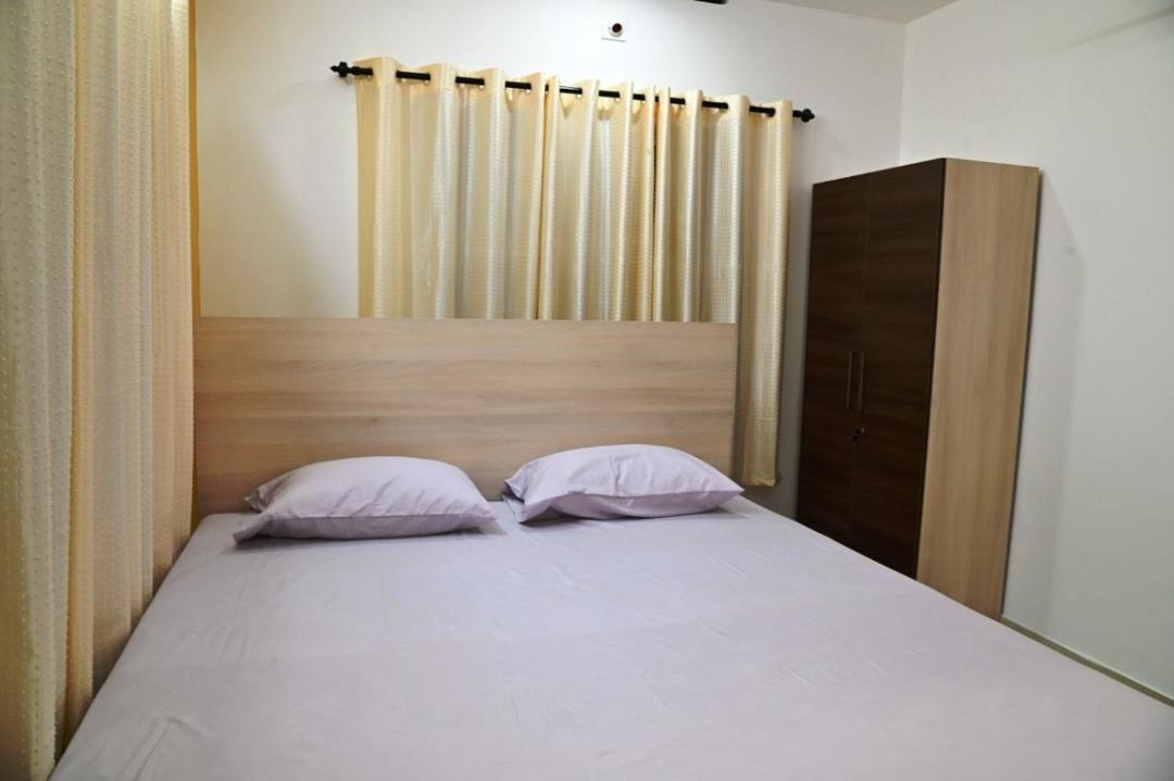 Photo of Bedroom in Thiruvananthapuram