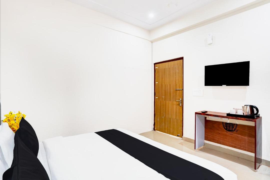 Photo of Bedroom in Sector 70