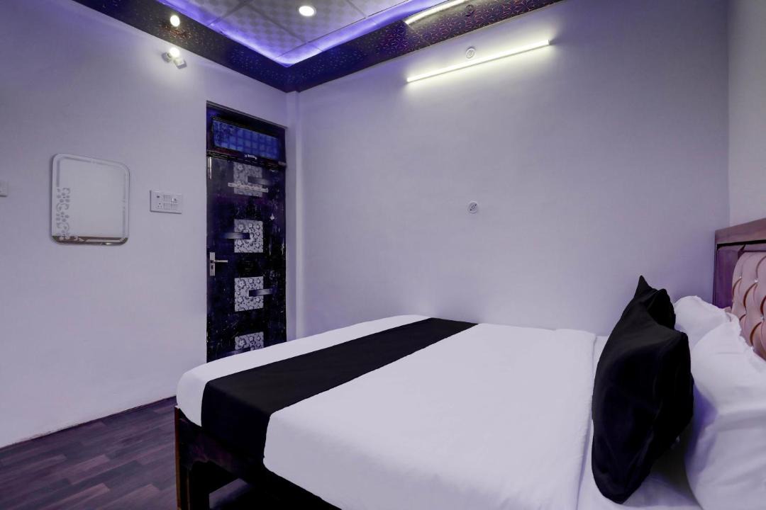 Photo of Bedroom in Civil Lines