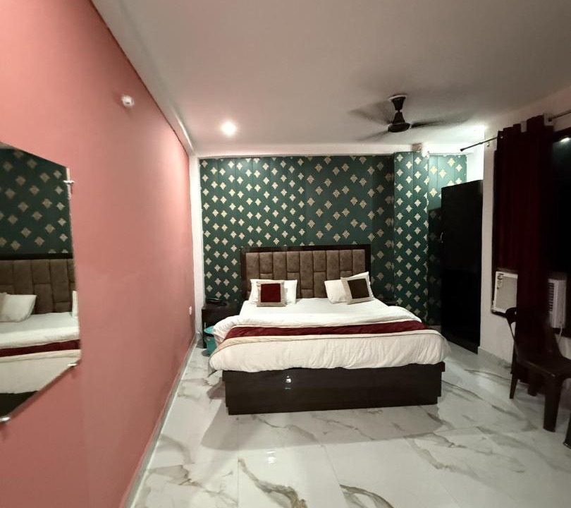 Photo of Bedroom in Khattalwada