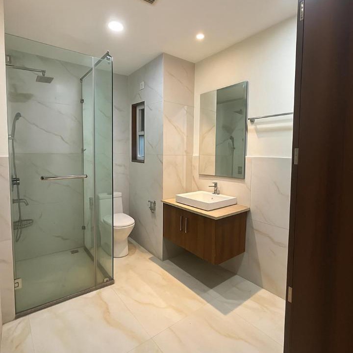 Photo of Bathroom in Rau