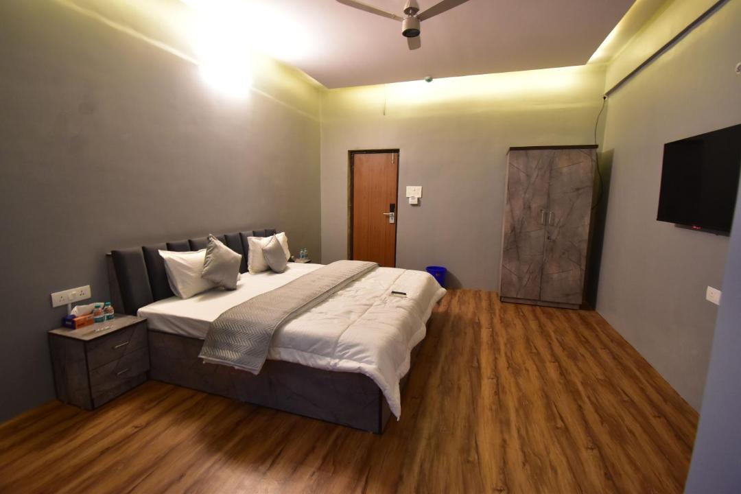 Photo of Bedroom in Khar