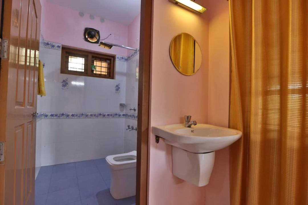 Photo of Bathroom in Kuttattukulam