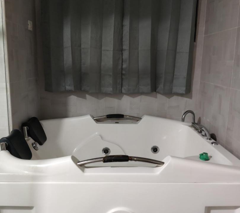 Photo of Bathroom in Kanathur