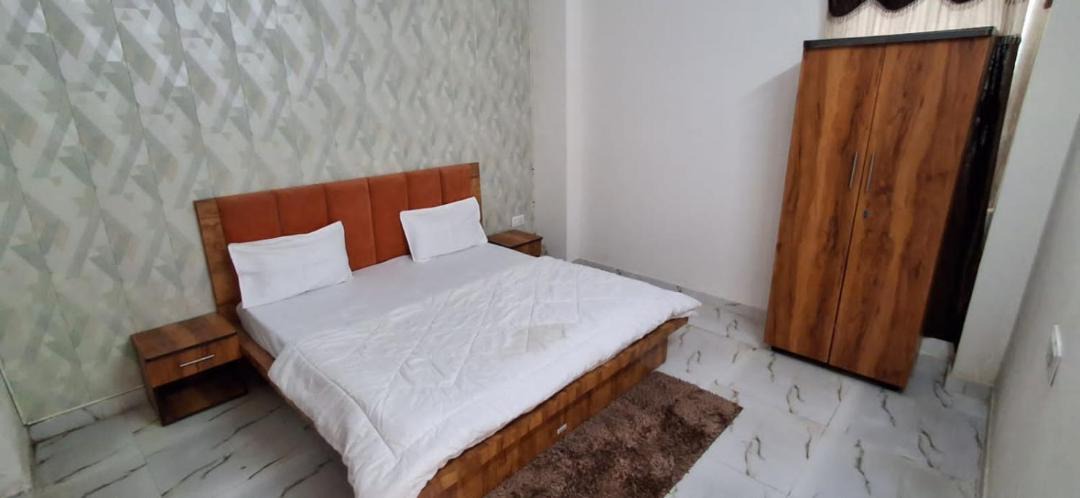 Photo of Bedroom in Jhusi