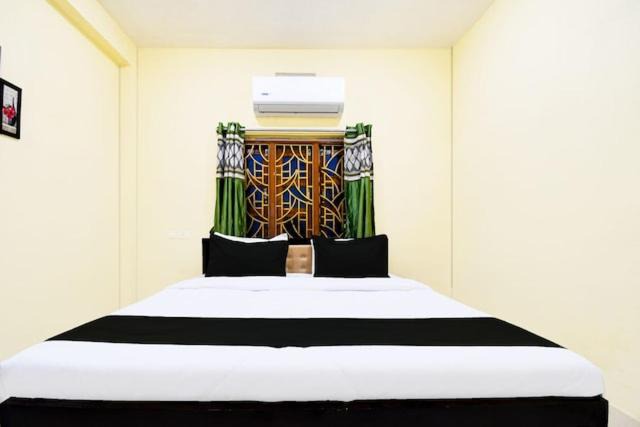 Photo of Bedroom in Bhubaneshwar