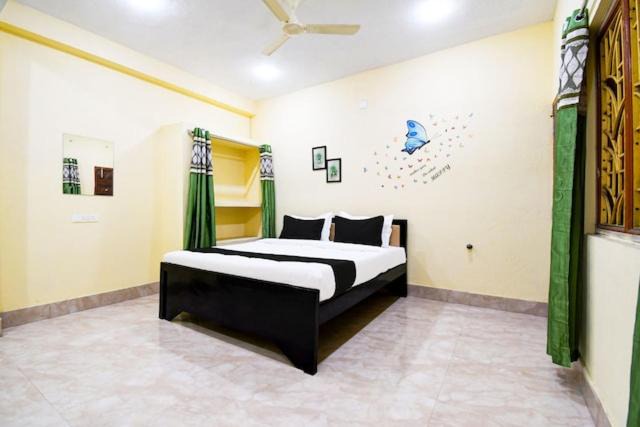 Photo of Bedroom in Bhubaneshwar