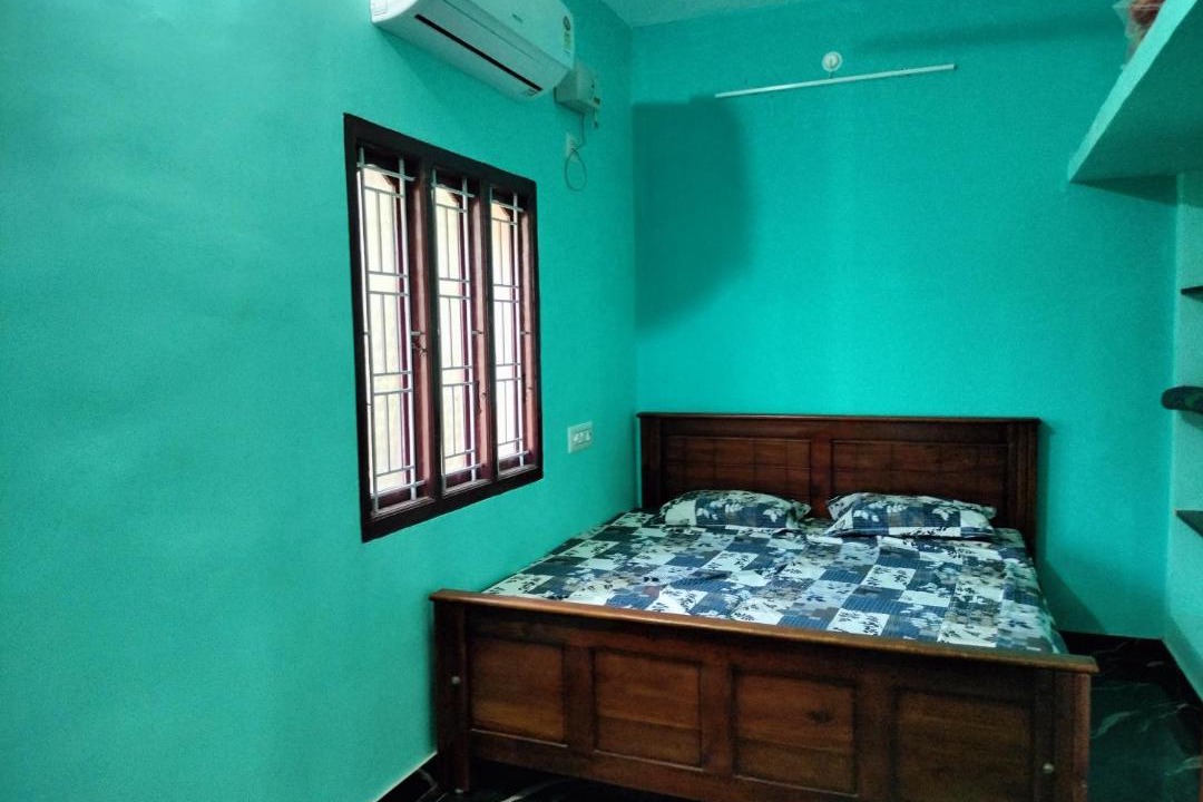 Photo of Bedroom in Tiruchendur