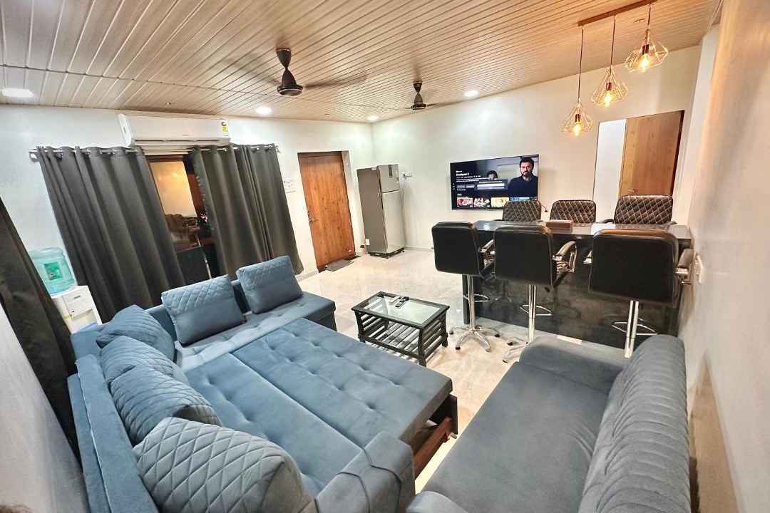 Photo of Livingroom in Yeoor Hills