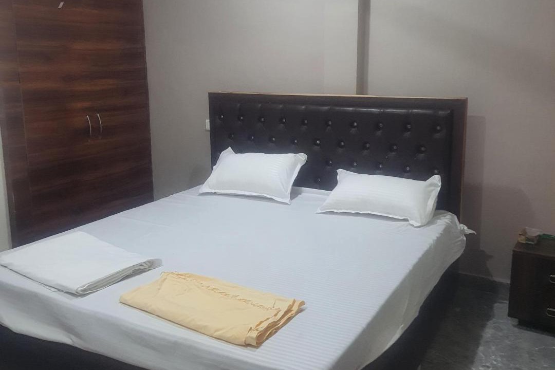 Photo of Bedroom in Varanasi Nagar Nigam
