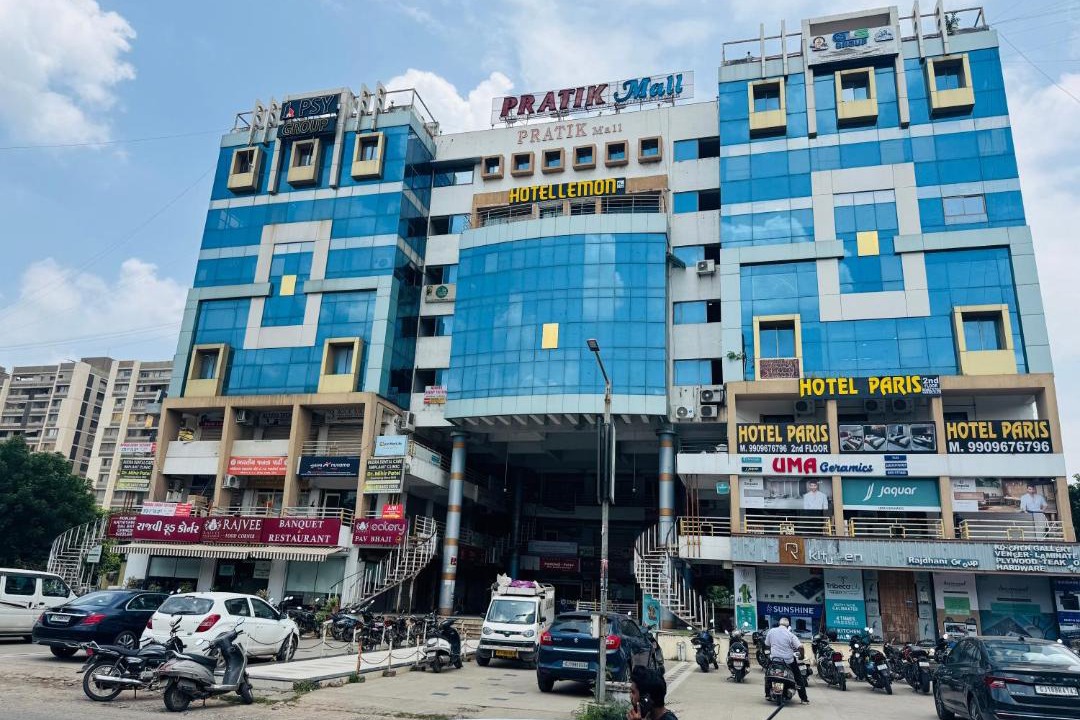 Photo of Buildings in Gandhinagar