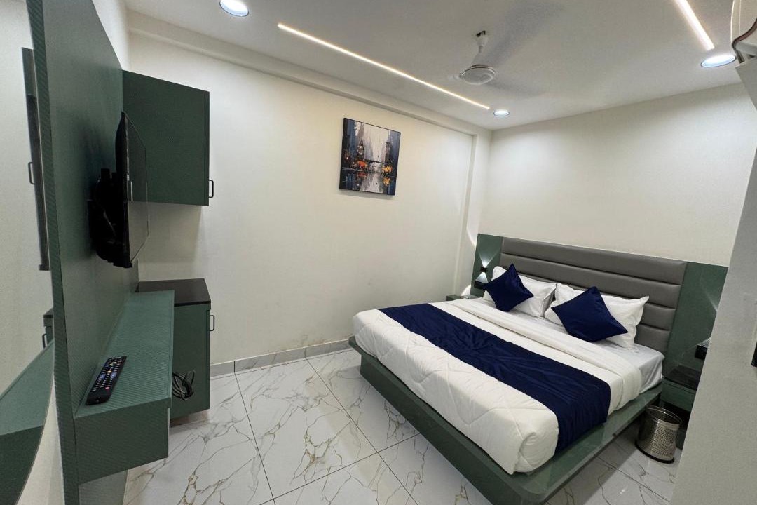 Photo of Bedroom in Gandhinagar
