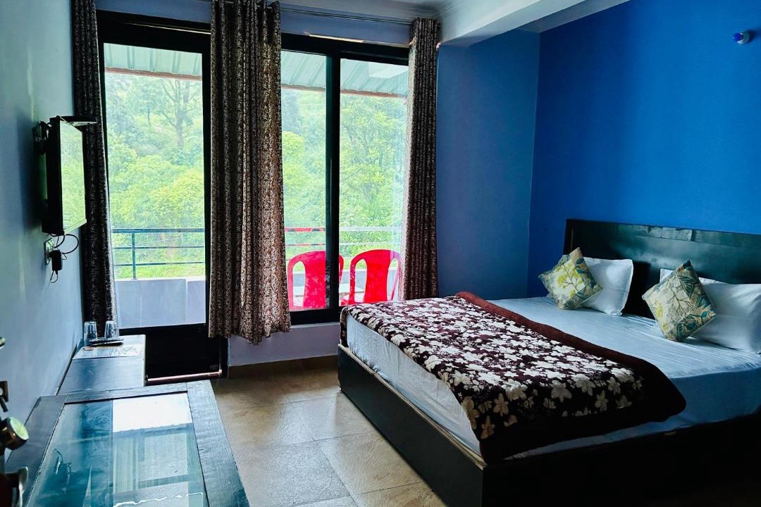 Photo of Bedroom in Lansdowne
