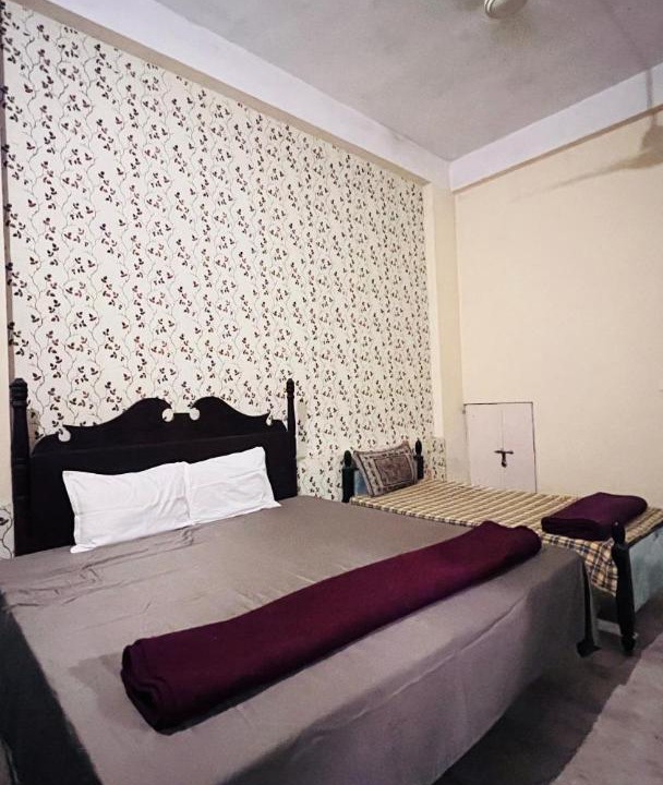 Photo of Bedroom in Shavri Colony