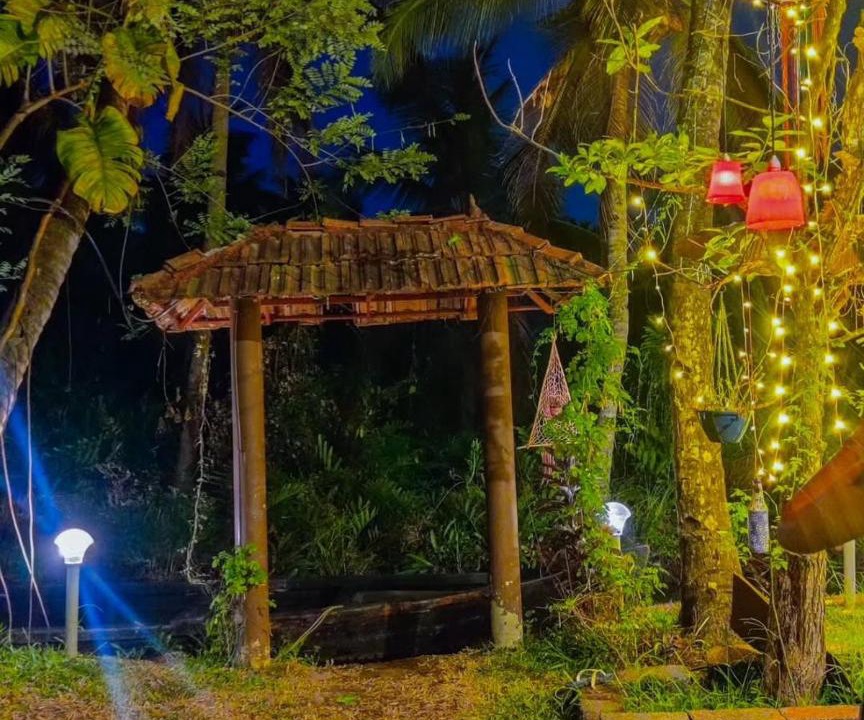 Photo of Others in Munroe Island