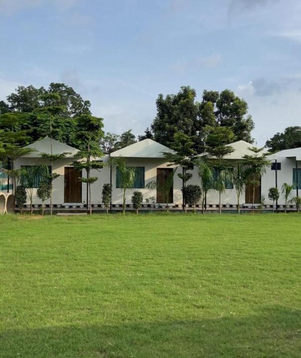 Photo of Buildings in Rajawas