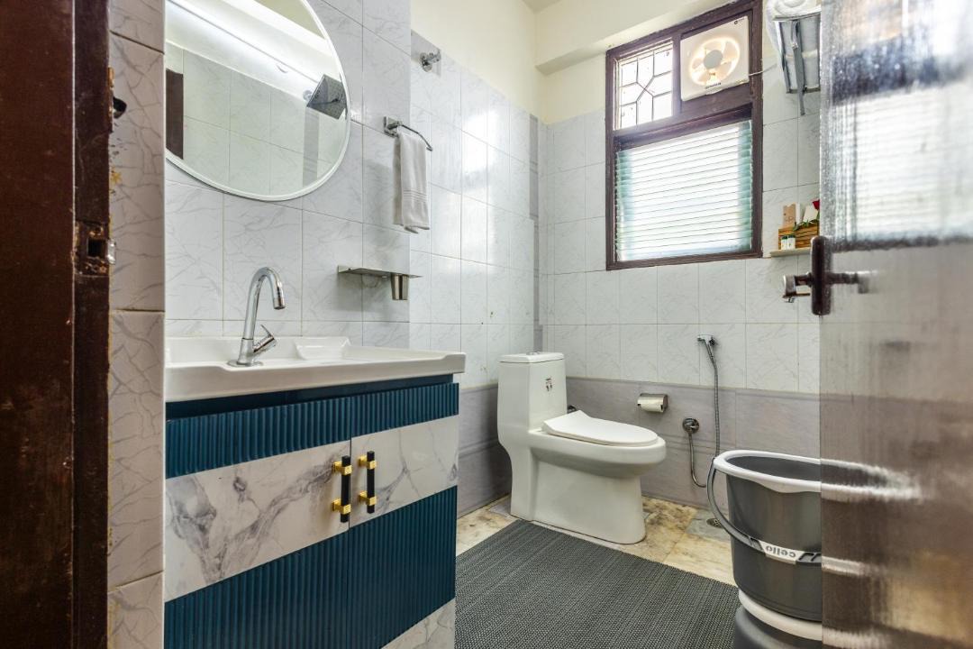 Photo of Bathroom in Bani Park
