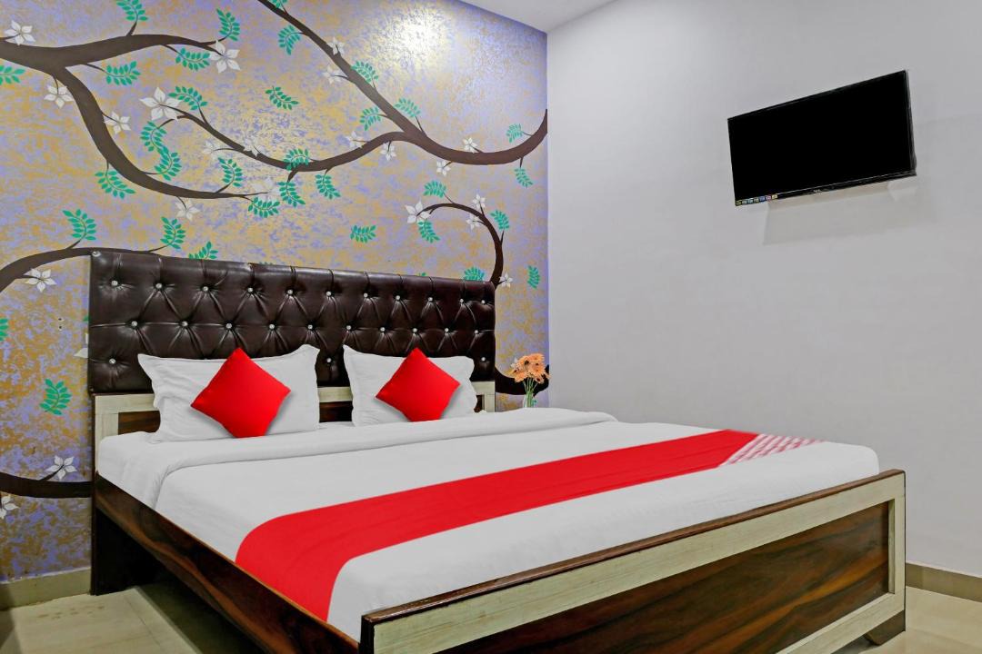 Photo of Bedroom in Jhusi