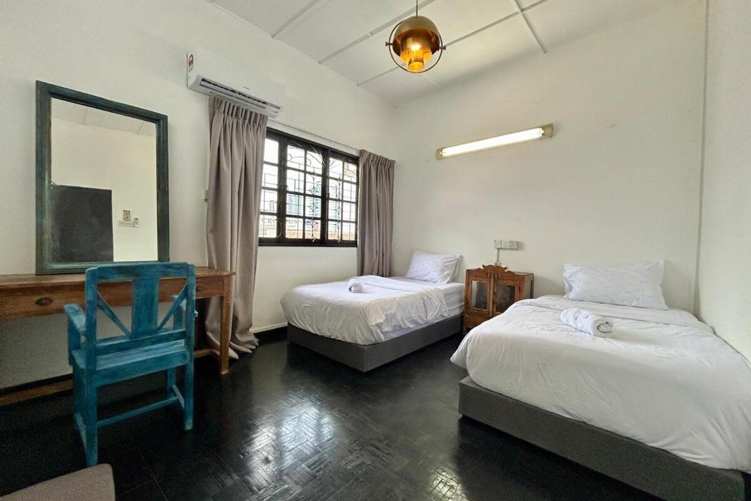 Photo of Bedroom in SS 2