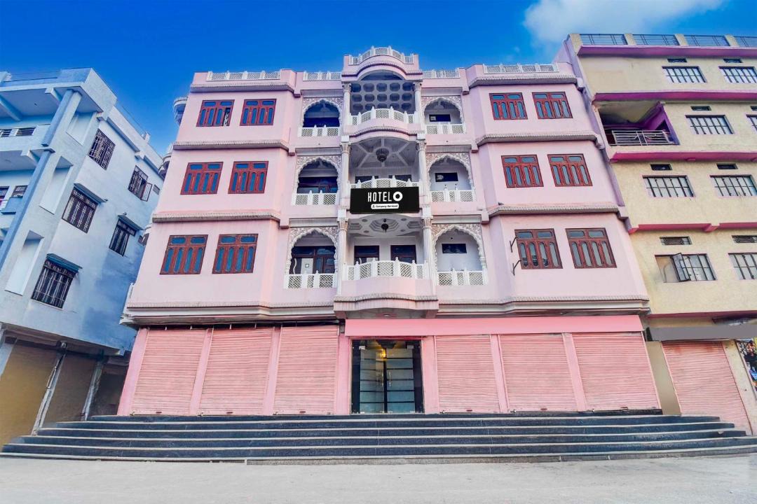 Photo of Buildings in Amer Fort Road