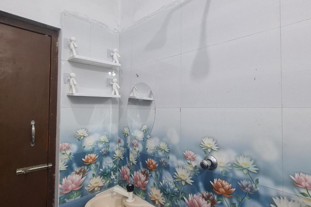 Photo of Bathroom in Kuilapalayam