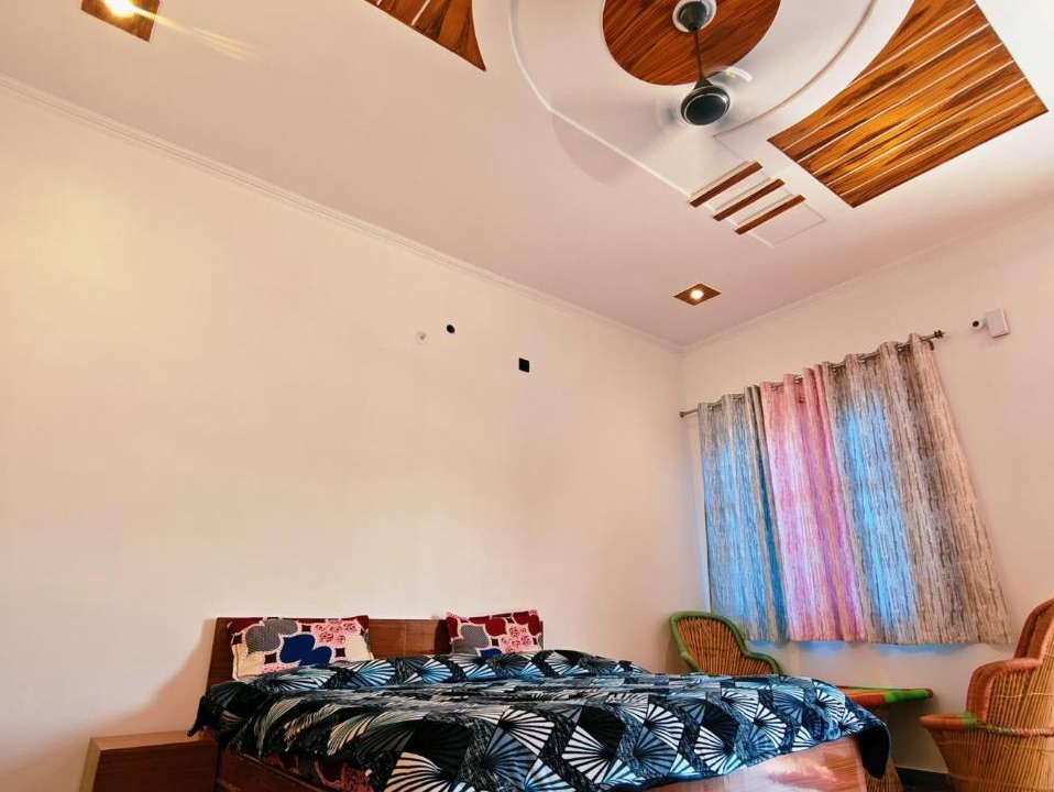 Photo of Bedroom in Kaladhungi