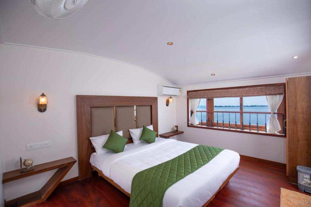 Photo of Bedroom in Alappuzha