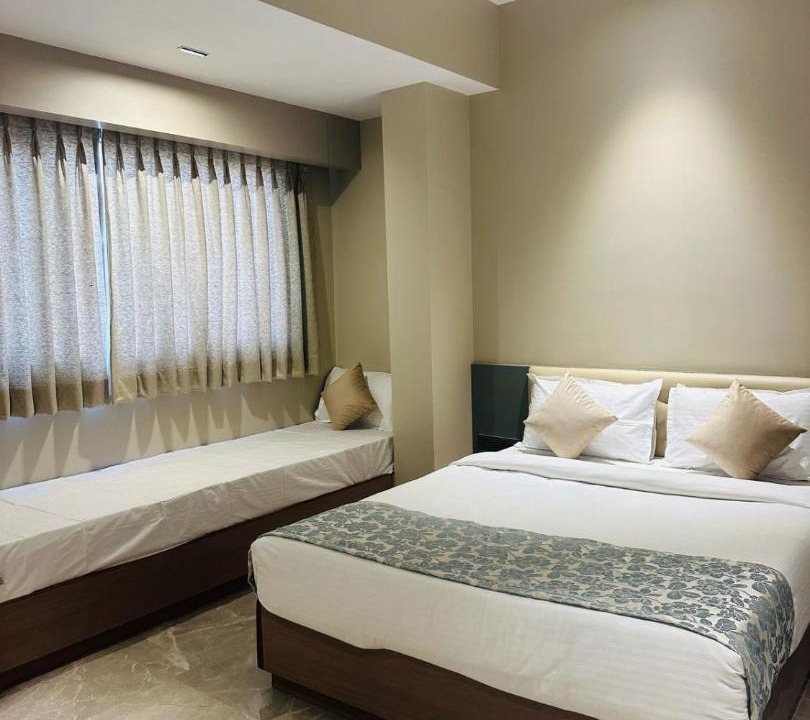Photo of Bedroom in Prabhadevi