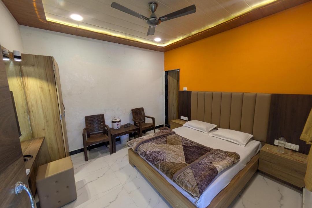 Photo of Bedroom in Mount Abu