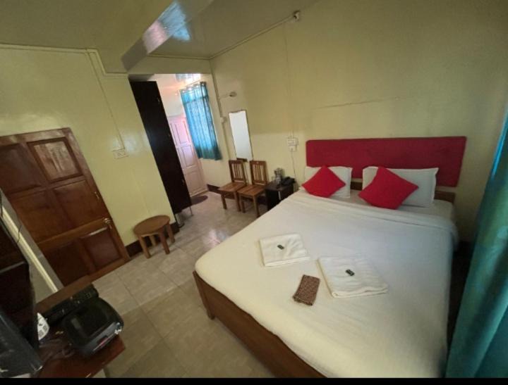 Photo of Bedroom in Laitumkhrah