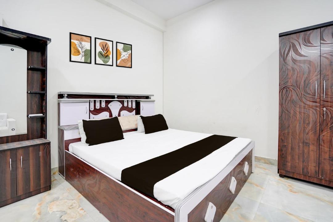 Photo of Bedroom in Machhlishahr