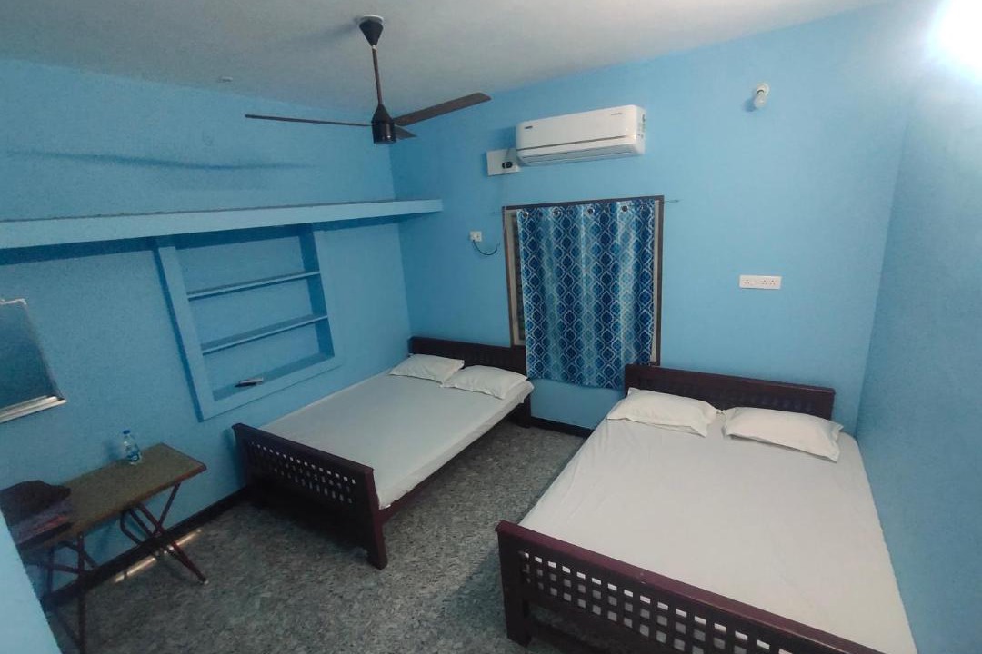 Photo of Bedroom in Peralam